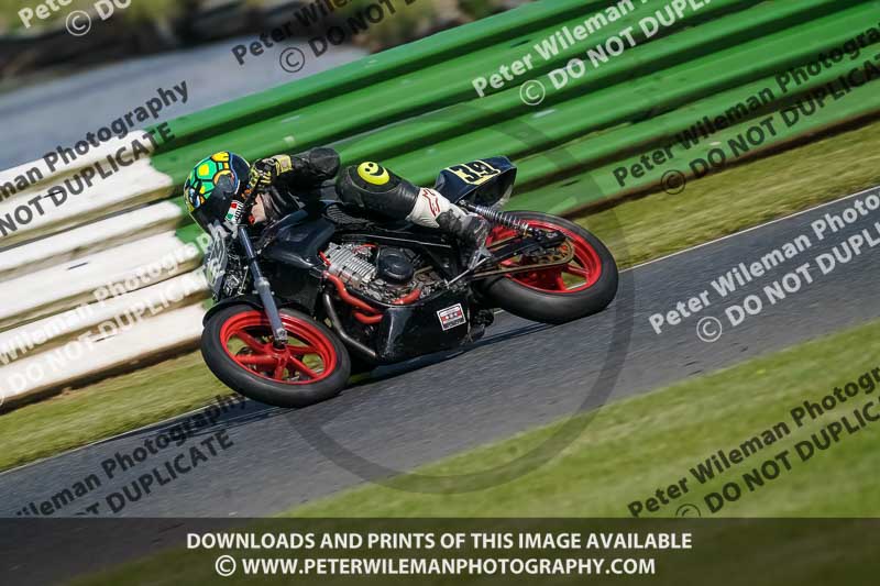 enduro digital images;event digital images;eventdigitalimages;mallory park;mallory park photographs;mallory park trackday;mallory park trackday photographs;no limits trackdays;peter wileman photography;racing digital images;trackday digital images;trackday photos